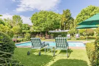 Van der Stel Manor - Rooftop Pools