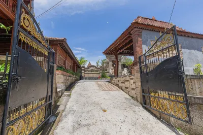 Billys Ayodya Villa 鄰近Bayan Ancient Tree的酒店