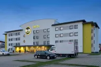 B&B HOTEL Erlangen-Süd Hôtels à proximité de : Université Friedrich-Alexander dErlangen-Nuremberg