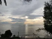 2BR Condominium Port Dickson - 5 minutes from lovely Pantai Purnama Teluk Kemang