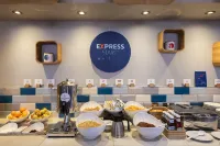 Holiday Inn Express PERTH by IHG - breakfast