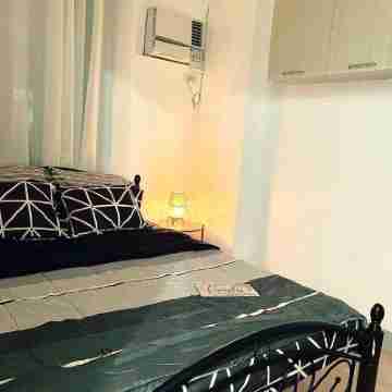 Cozy 2br condo unit with pool, gym and can cook Rooms