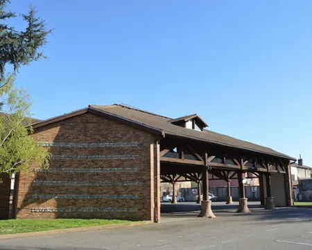 Genas Centre Bourg - la Villa et L’Atelier Hotéis em Genas