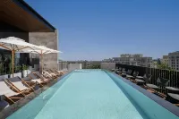 Hotel Nucha-Fattal Colors - Rooftop Pools