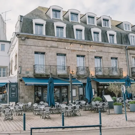 Hôtel les Grands Voyageurs