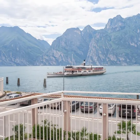 Lake Hotel Ifigenia