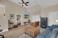 Letson Loft Hotel