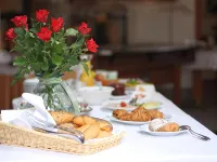 Garni Hotel Miklič - breakfast