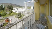 Novapark Flugzeughotel Graz - Mountain view