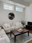 Porch & Pasture: Charming 2-bedroom house in marvelous Franklin with AC, WiFi
