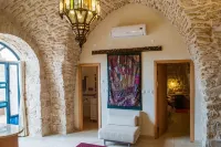 アーティストクォーター ゲストハウス B&B