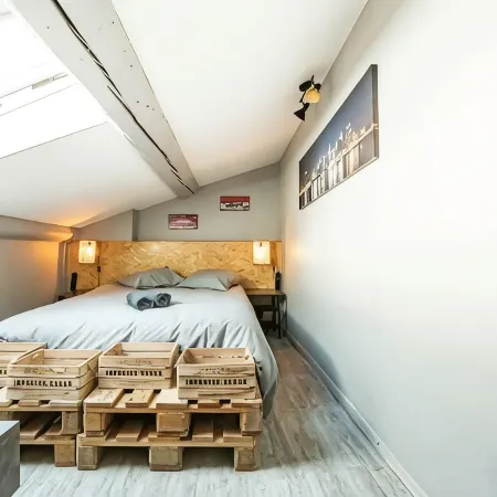 INDUSTRIAL#CENTER#STATION#WIFI@SLEEPNTRIPBEZIERS