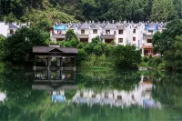 Wuyuan Shicheng Lingyan Inn - Farmhouses