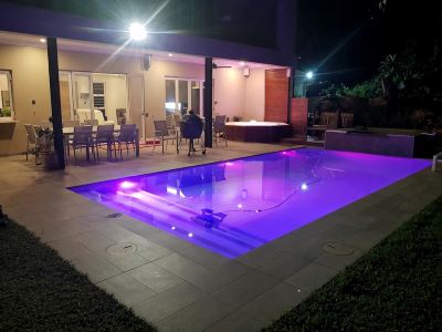 Umhlanga Lodge Private entrance and dining area