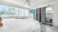 Amazing Home w/ Heated Pool 8 mins to the Beach!