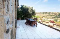 Villeleynah - 5 bedrooms (sleeps 12+ 2 kids) Munxar village - 3-Star