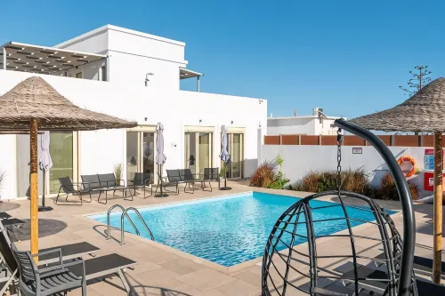 AeroHill Suites Near Athens Airport By SEM - Villas