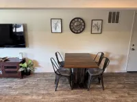 Charming 2-bedroom apartment with AC, WiFi in welcoming Martinez Hoteles en Martinez