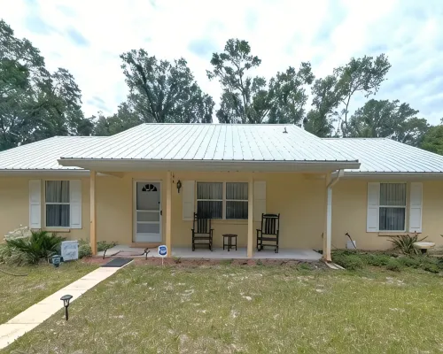 Country Retreat in North Central FL Oasis w/ Firepit, WiFi & Nearby Springs Hoteles en Condado de Dixie