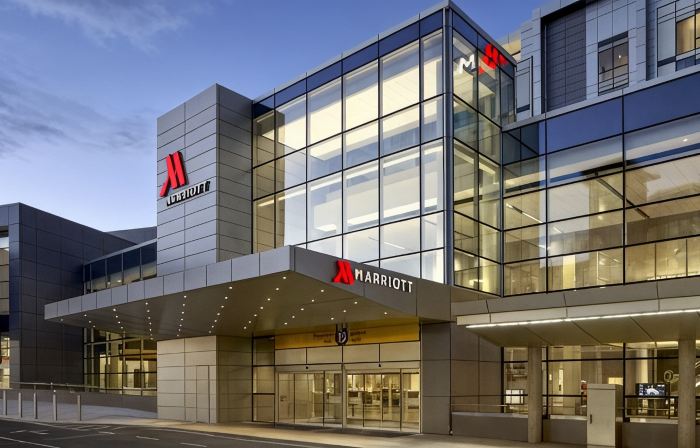 Calgary Airport Marriott In-Terminal Hotel