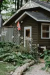3 BR Lakefront Beach Retreat; Hot Tub, Fire Pits! Pet-friendly! - Boutique