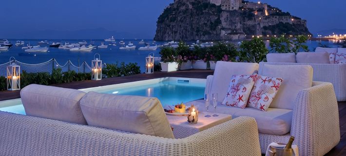 Hotel Miramare E Castello Ξενοδοχεία στην πόλη Ίσκια