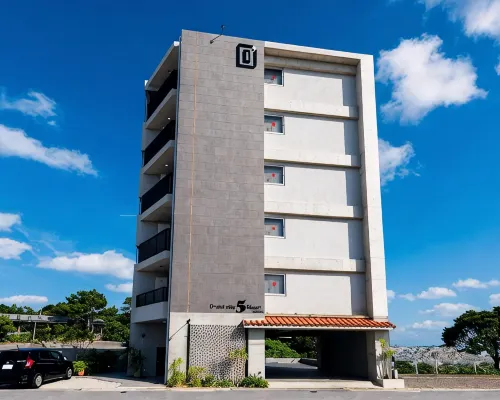 D-and Stay. 5 Resort Okinawa Hotel a Urasoe