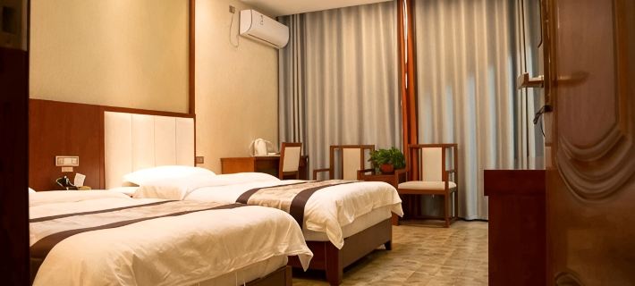 Badong Yujun Hotel Hotele w: Powiat Badong
