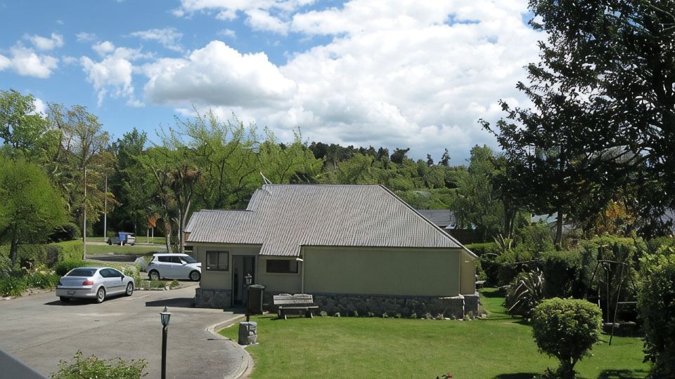 Four Peaks Motel