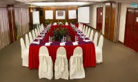 Rainbow Paradise Premium Resorts - Business
