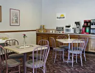 Days Inn by Wyndham San Antonio Near Fiesta Park - Morgenmad