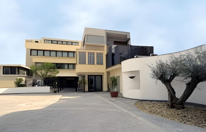 Magri's Hotel