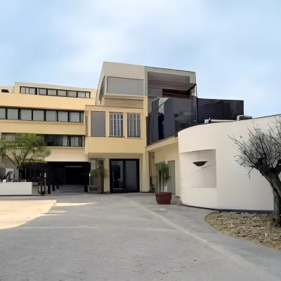 Magri's Hotel Hotels near Castel Nuovo