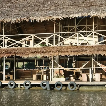 Cabaña Flotante Kurupira