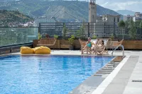 Royal Tulip Hotel & Casino Tbilisi , Georgia - สระว่ายน้ำบนดาดฟ้า