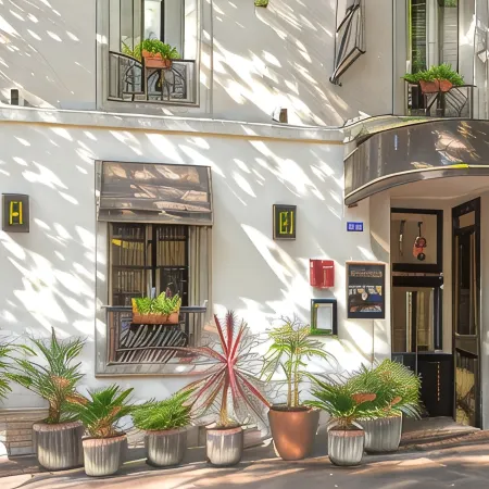 Hotel De La Porte Dorée