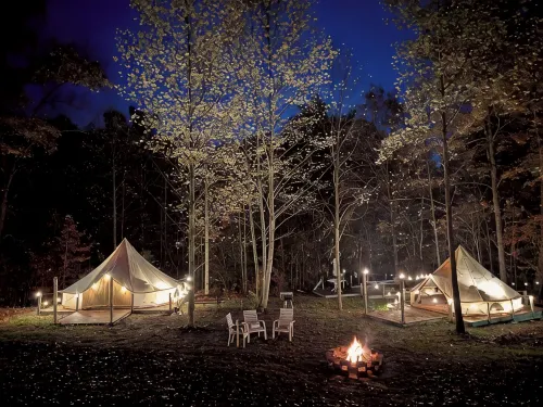RRG Luxury Glamping Tent– Cozy Winter Retreat with Fire Pit & Hot-tub