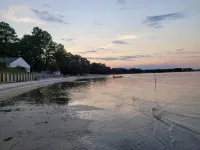 Charming Riverside Cottage w/Optional Guest House Hotels in Mathews County