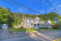 Your Charming 4BR Retreat Home Minutes from Casino Excitement! - 4星級