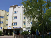 Martins Klause Airport Messe Hotel - Air Conditioning - Self Check-in Available - واي فاي
