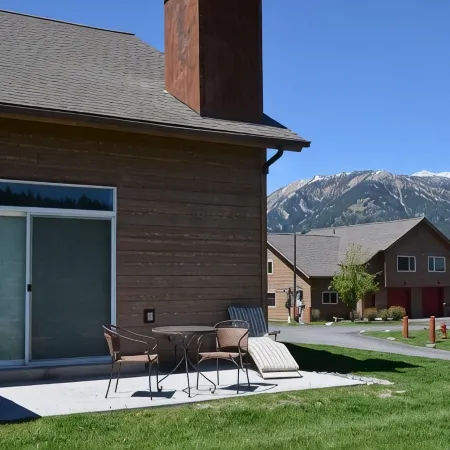 Cozy Big Sky Chalet - Perfect For Your Montana Getaway