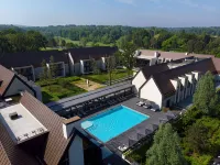 Le Domaine des Vanneaux Golf & Spa - MGallery Collection - piscina