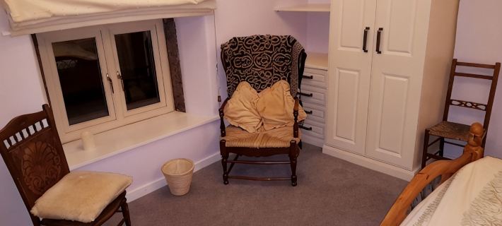 Beautiful 2 bedroomed stone cottage in the centre of Crich Hotels in Matlock