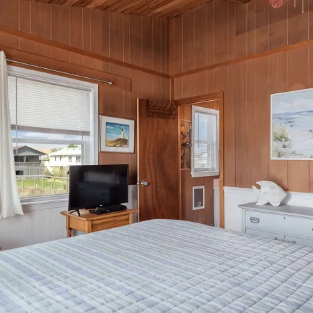 SEMI OCEANFRONT, Steps to the Beach, Unobstructed Amazing Ocean Views. Remodeled