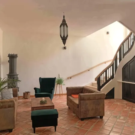 Unique vacation apartment for 6 to 8 people with a historic ambience