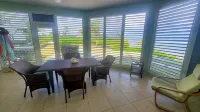 Steps to Sand & Sea - Oceanfront Condo with Pool in Quiet Cayman Kai/Rum Point - 2つ星