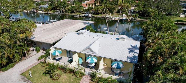 Beautiful canal front unit!See manatees playing from your living room.Cabana #12 Hotels in Longboat Key
