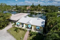 Wonderful Canal Front Condo! See Manatees Right From Your Doorstep!Cabana #10 - 무료 와이파이