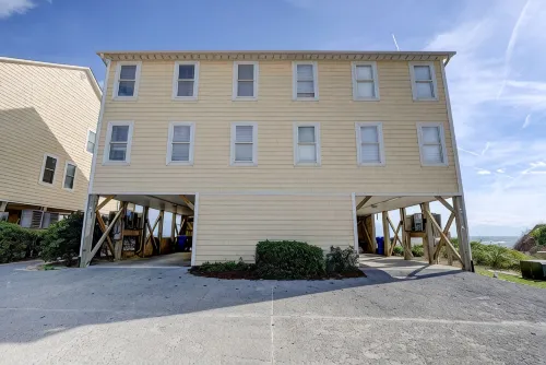 Paradise Found! Fabulous, Flexible, Beach Front Luxury! HotTub, Best Location!