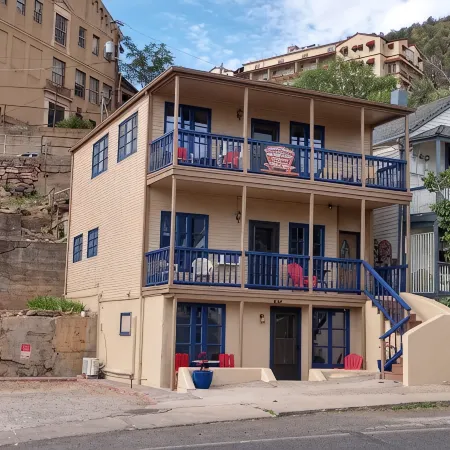 Studio Apartment with views of Sedona, Verde Valley, and San Francisco Peaks